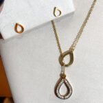 Conjunto Gota Cravejada em Aço Inox