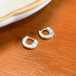 Argola Click Coração Folheado a Prata