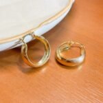 Brinco Folheado Dourado Clássico