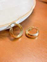 Brinco Folheado Dourado Clássico