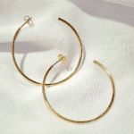 Argola Clássica Dourada