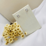 Conjunto Colar e Brincos Feminino Folheado – Pingente de Coração Cravejado e Brilho Suave - Imagem 2