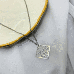 Conjunto Feminino Aço Inox com Pingente Geométrico Vazado - Imagem 3