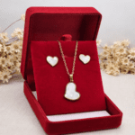 Conjunto Coração Pérola Branca em Aço Dourado - Imagem 2