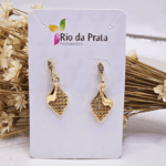 Brinco Pêndulo Losango Cravejado – Folheado a Ouro - Imagem 2