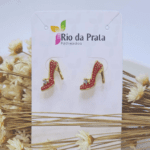 Brinco Salto Vermelho Ponto de Luz – Folheado a Ouro