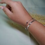 Pulseira Dupla Aço Inox Prata Com Detalhe Em Borboleta Maria - Imagem 3