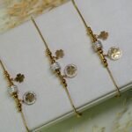 Pulseira Ajustável Aço Inox Dourado Pingente De Trevo Cravejada Isabela - Imagem 5