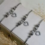 Pulseira Feminina Berloque Em Aço Inoxidável Prata Cravejada Detalhe Coração Lia - Imagem 6